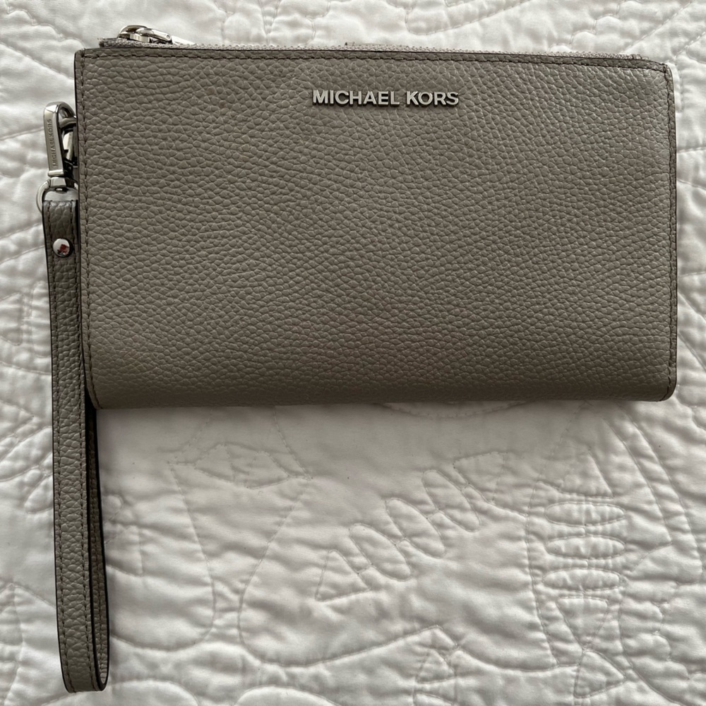 Michael Kors Adel Smartphone Wallet